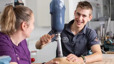 25862 DHTA Orthopedisch Technisch Specialist Docent Merel En Student Roald MBO Amersfoort