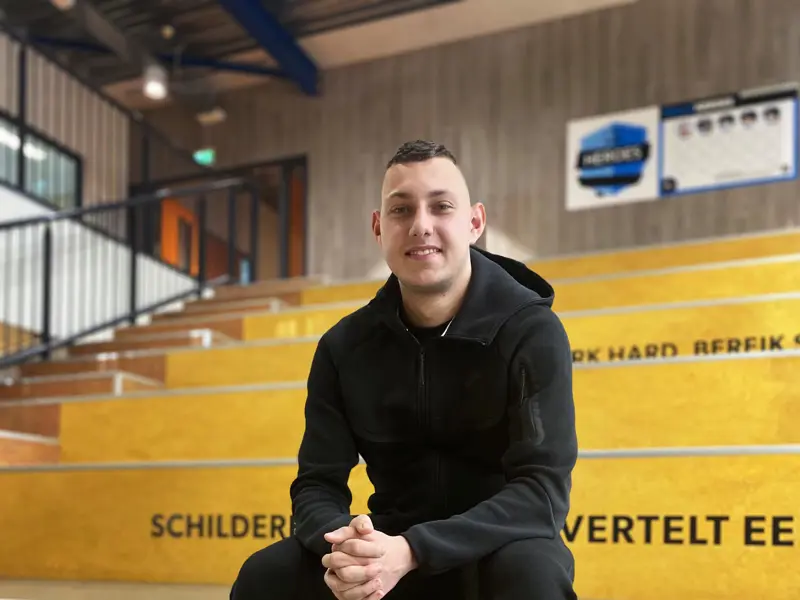 Damian Bewerkt Lo Res