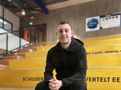 Damian Bewerkt Lo Res