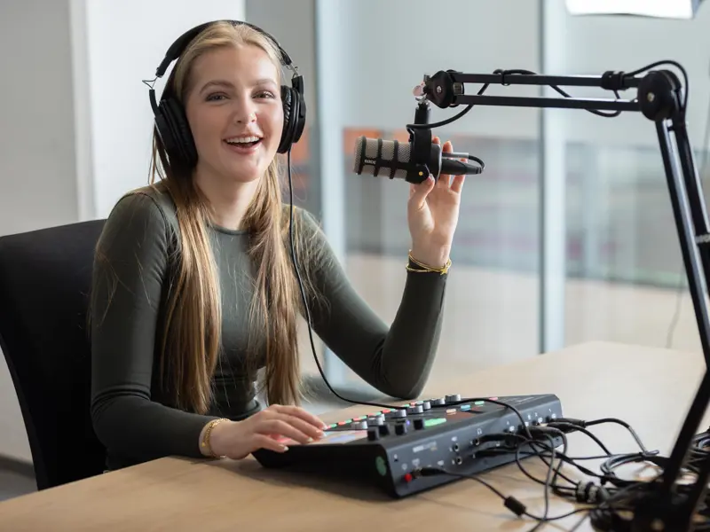 Marketing en sales student maakt podcast Lotus Exp. date 0.jpg