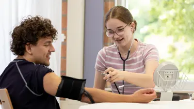 27142 Doktersassistent Studenten Jophien Kocks Nickolas Parchevskyi Madelein Constandse Exp. Date 06 2031 MBO Amersfoort
