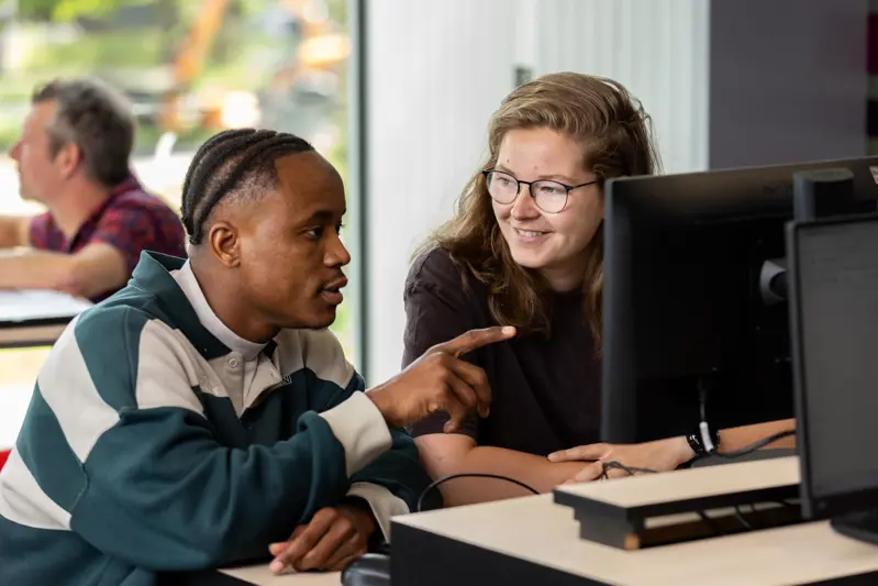 Entree voor anderstaligen student docent computer Osman Sanne Exp date.jpg