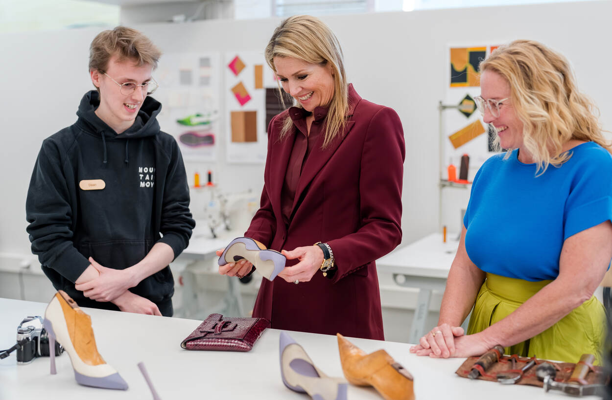 Koningin Maxima Bezoekt Het Schoenenkwartier 2