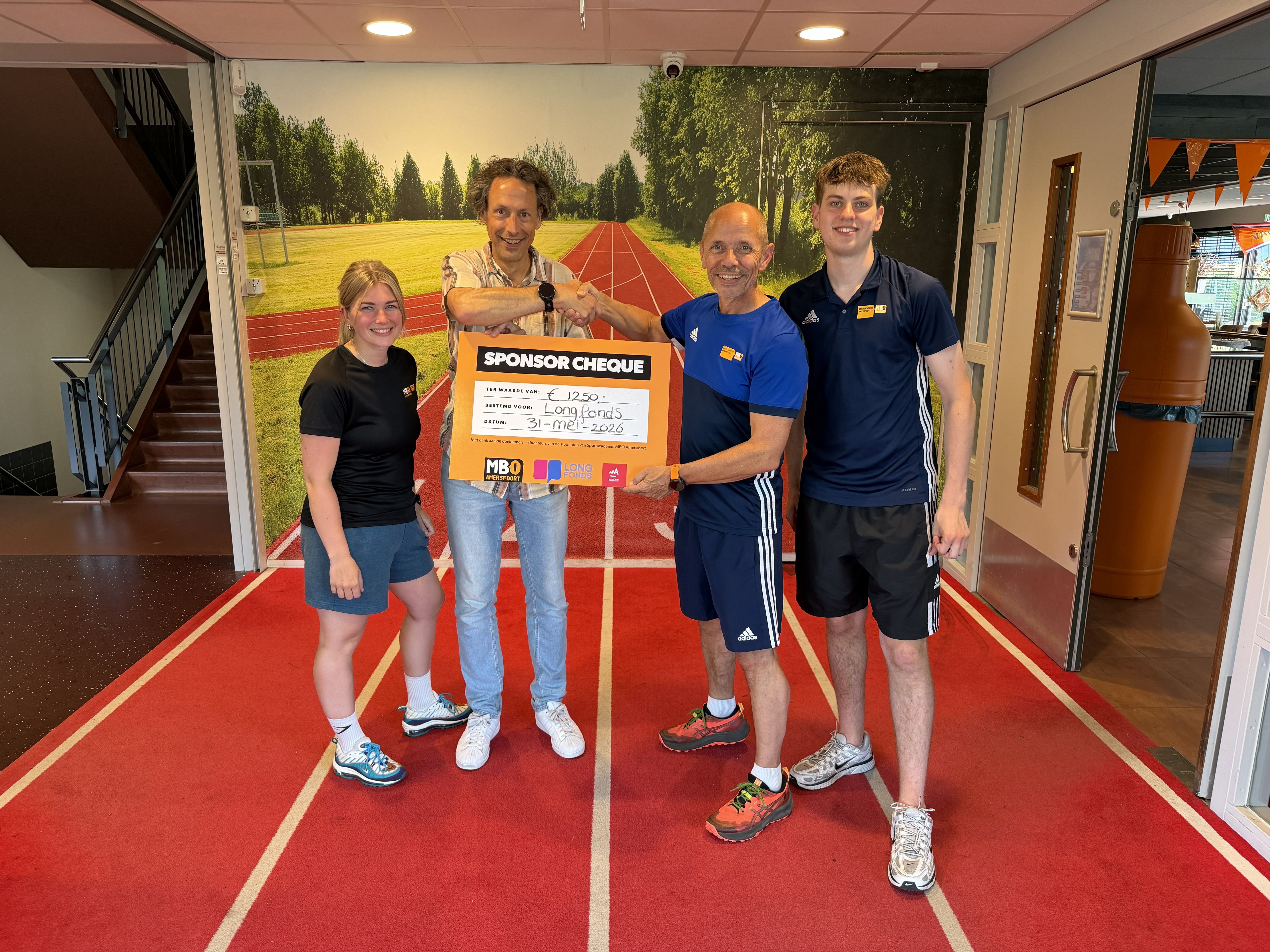 Marathon Amersfoort Uitreiking Cheque Sportacademie