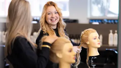 27130 Allround Kapper Studenten Serena En Sofie MBO Amersfoort