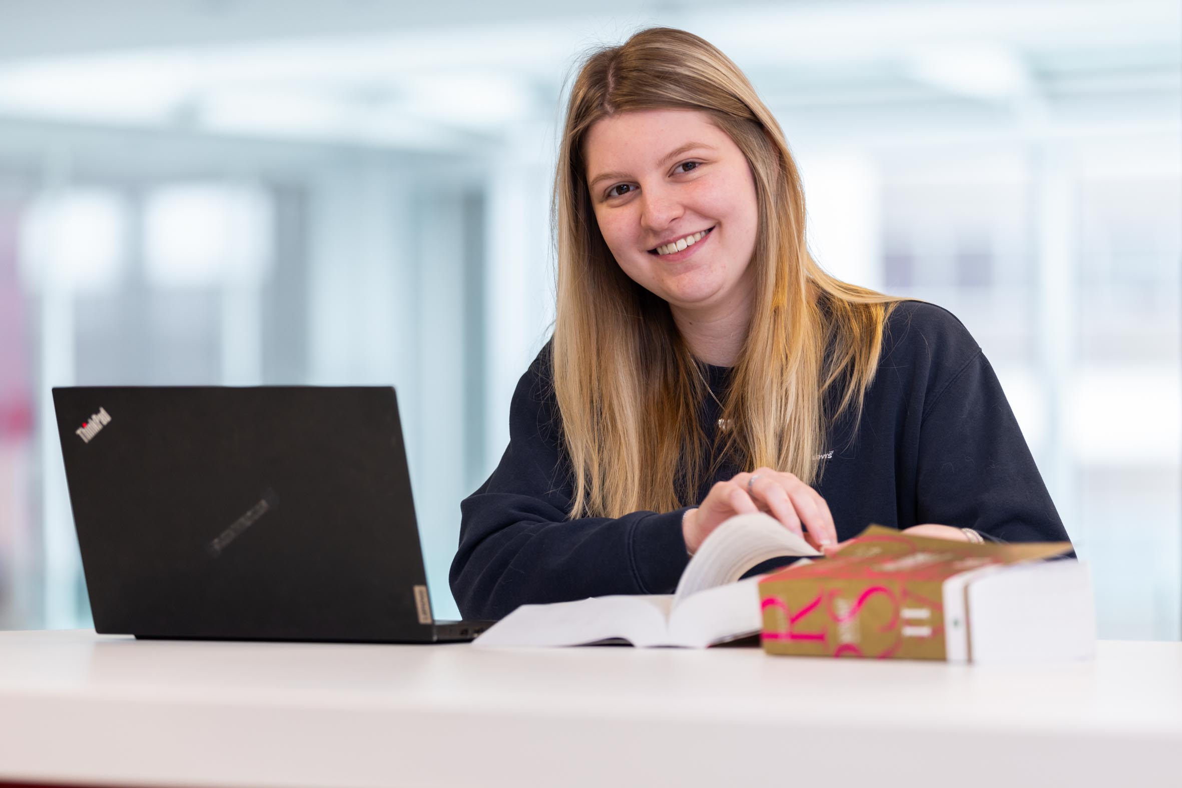 25726 Economie Legal, Insurance & HR Services Specialist MBO Amersfoort