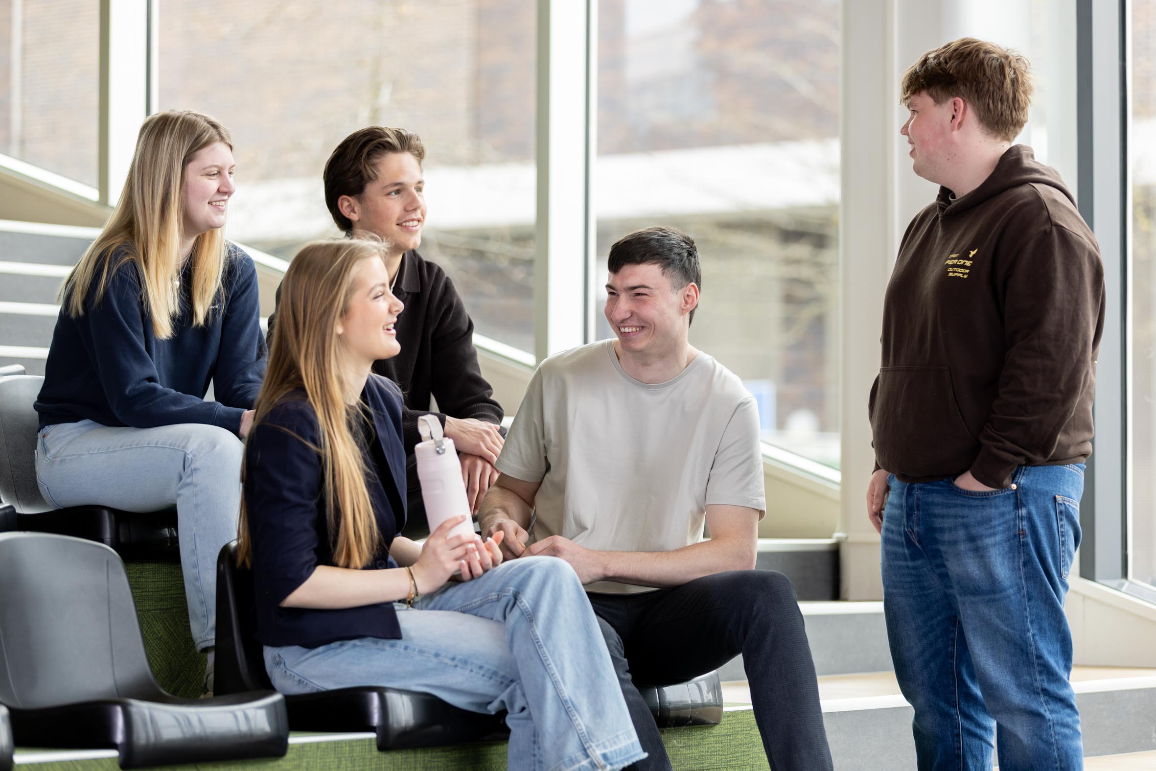 Economie groep studenten Nikki Lotus Stefan Tijmen Xander Exp. date 0.jpg